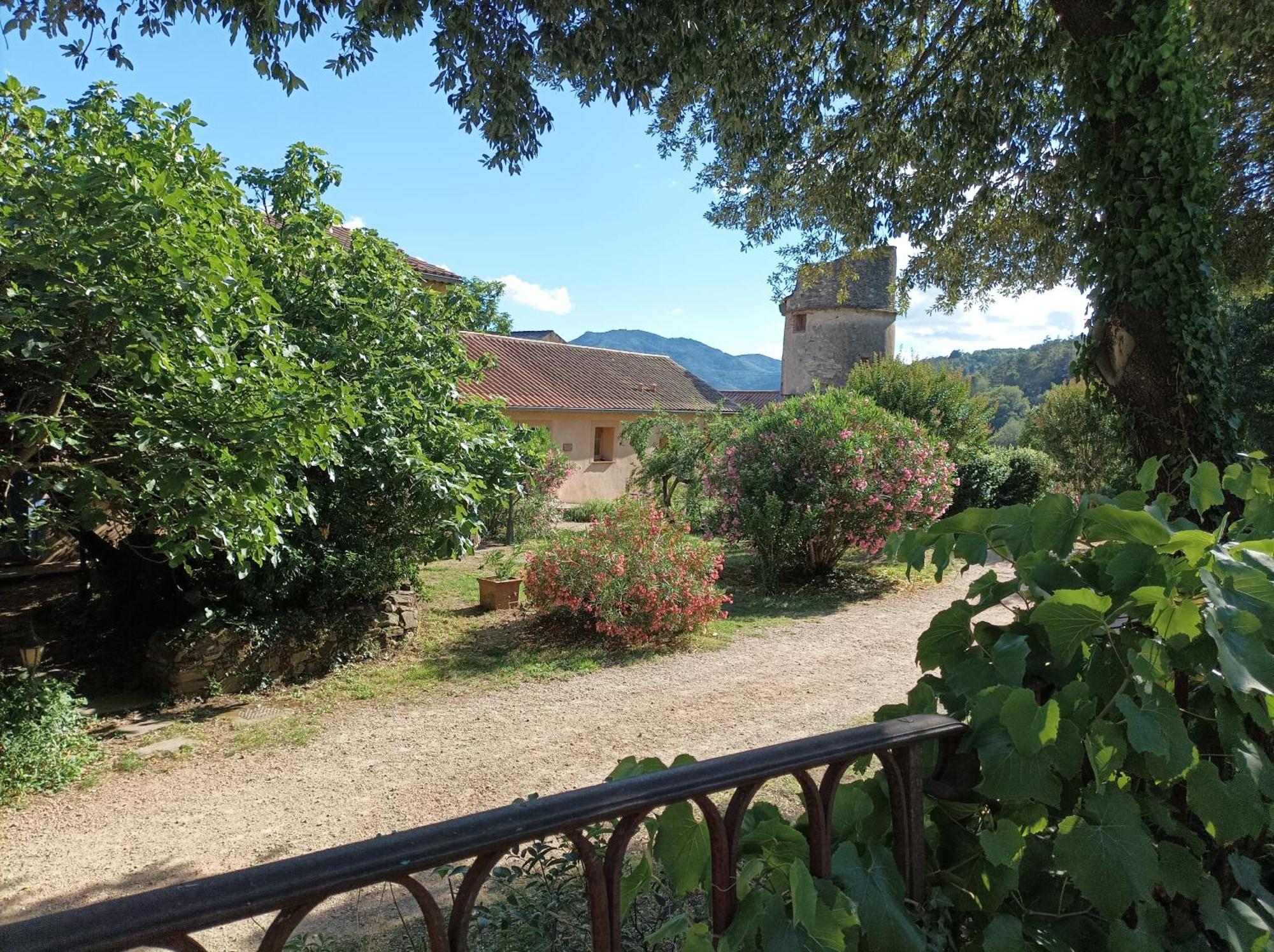Château de Colombières sur Orb Exterior foto
